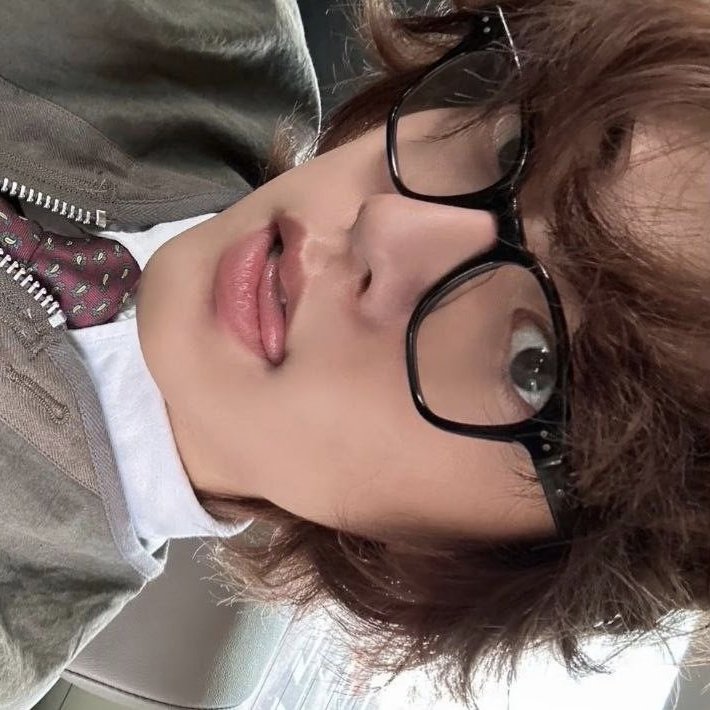 fukuokaries's tweet photo. sights near, hearts nearer 🕶️

#TMSD #TeumeSelcaDay #HARUTO #하루토 #TREASURE #트레저 @treasuremembers https://t.co/ubyndoghPD