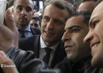 _Shadock_'s tweet photo. @stark92ii @TalhaAhmad81 la preuve en images - 132 ans - 14500000 chouhada et voila ce que ca donne (Macron - Alger 2017) si apres ca tu l'ouvres encore, je ne peux plus rien pour toi c direct l'hosto ! https://t.co/sQZZDHNZx6