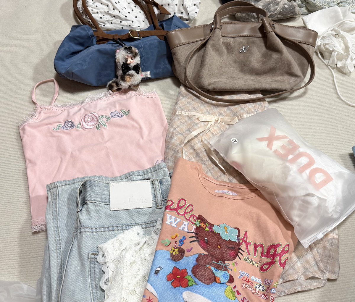 usedvanillacake's tweet photo. ส่งต่อเสื้อผ้า
มีเยอะกว่าในรูปน้าา🫶🏻

ลง 07/07   21.00 น.🩵🛍️

#โล้ะตู้ #ส่งต่อเสื้อผ้า #ส่งต่อเสื้อผ้ามือสอง #ส่งต่อเสื้อผ้ามือ2 #โล๊ะตู้เสื้อผ้า #โล๊ะตู้ #ส่งต่อกระเป๋า #ส่งต่อstylist #ส่งต่อcintage #stylistshop #โล้ะตู้เสื้อผ้า #เสื้อผ้ามือ2 #cintage #ส่งต่อduex #ส่งต่อprey https://t.co/XuVrrBpkTJ