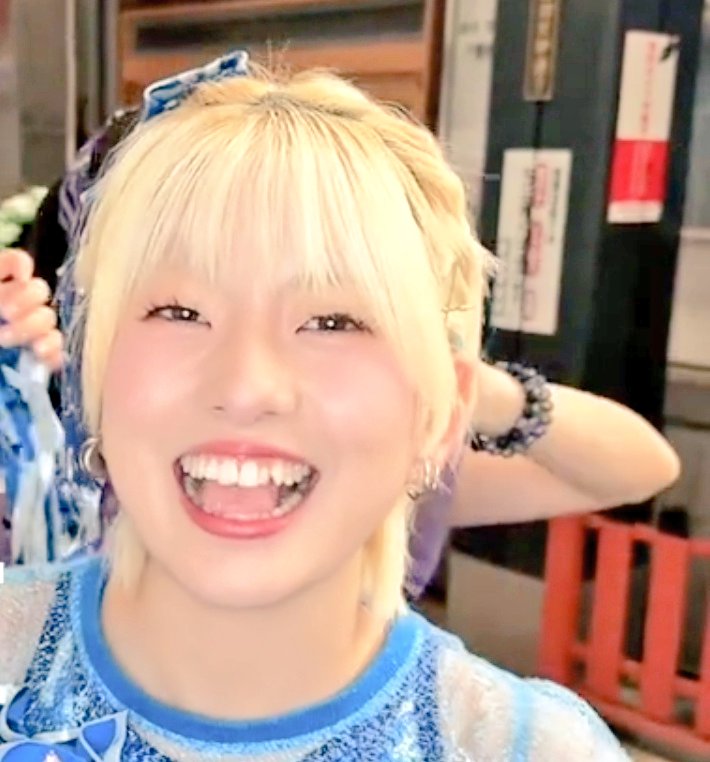 Tooth___fetish's tweet photo. 歯磨きソング歌ってるアイドルの🦷 https://t.co/QvPEJuSi8s