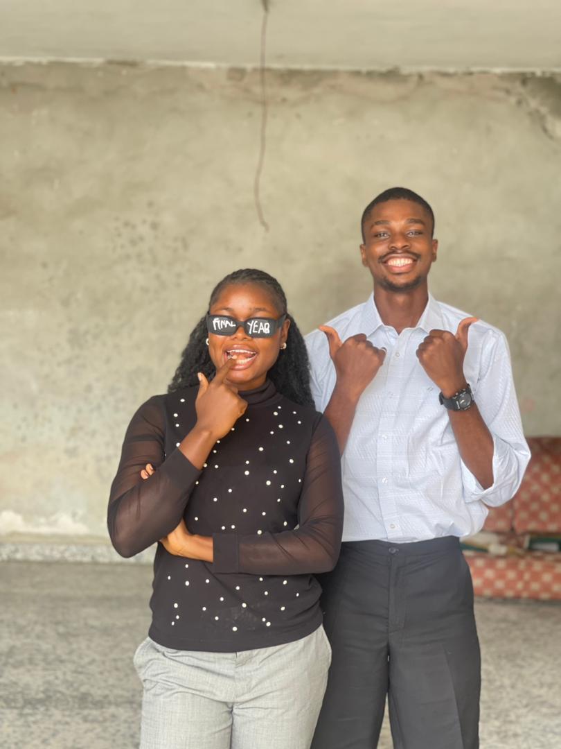 dabby_bliss's tweet photo. Final year shenanigans ❤️ https://t.co/WpJVx5w03N