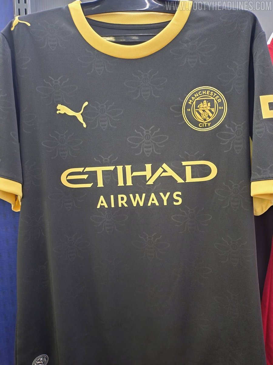 City_Xtra's tweet photo. The first real image of the 2026/27 #ManCity away shirt, exclusively revealed by @Footy_Headlines. 🐝 https://t.co/Z8gLJGVjhX