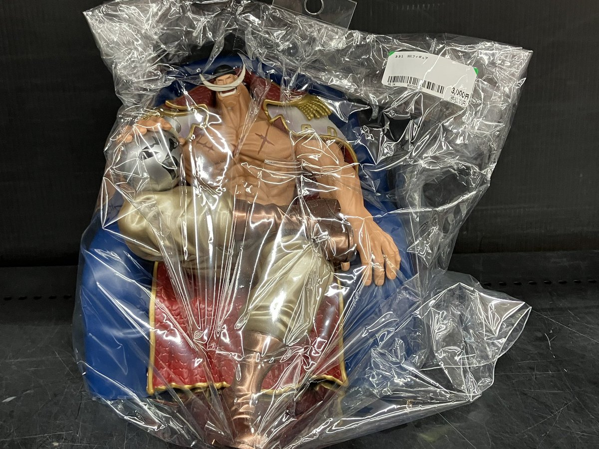 BO_hurumatu's tweet photo. ✨売場情報✨

箱無しフィギュアの補充を行いました🔥🔥

ショーケースにありますのでお求めのお客様はお気軽にお声がけください‼️

この機会にぜひご来店ください🥳🥳

#売場情報 #ブックオフ #フィギュア https://t.co/5Qo3P7EUYk