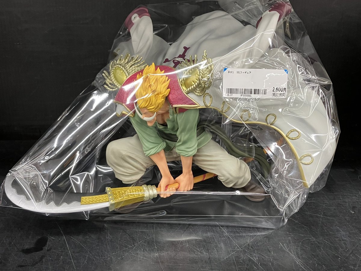 BO_hurumatu's tweet photo. ✨売場情報✨

箱無しフィギュアの補充を行いました🔥🔥

ショーケースにありますのでお求めのお客様はお気軽にお声がけください‼️

この機会にぜひご来店ください🥳🥳

#売場情報 #ブックオフ #フィギュア https://t.co/5Qo3P7EUYk