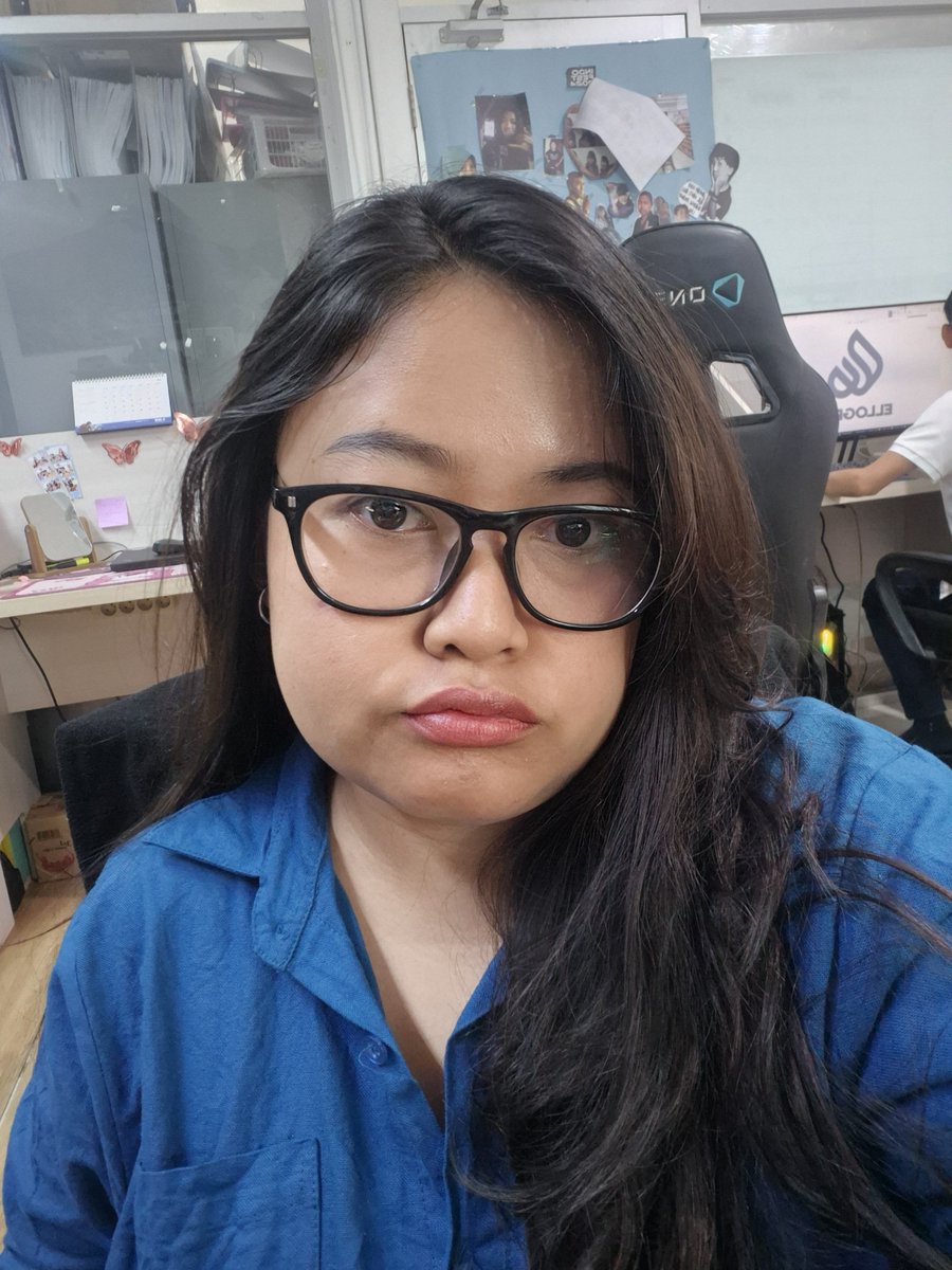 Luckycreatures's tweet photo. Monday mood rn https://t.co/ZHjCqhEcDV
