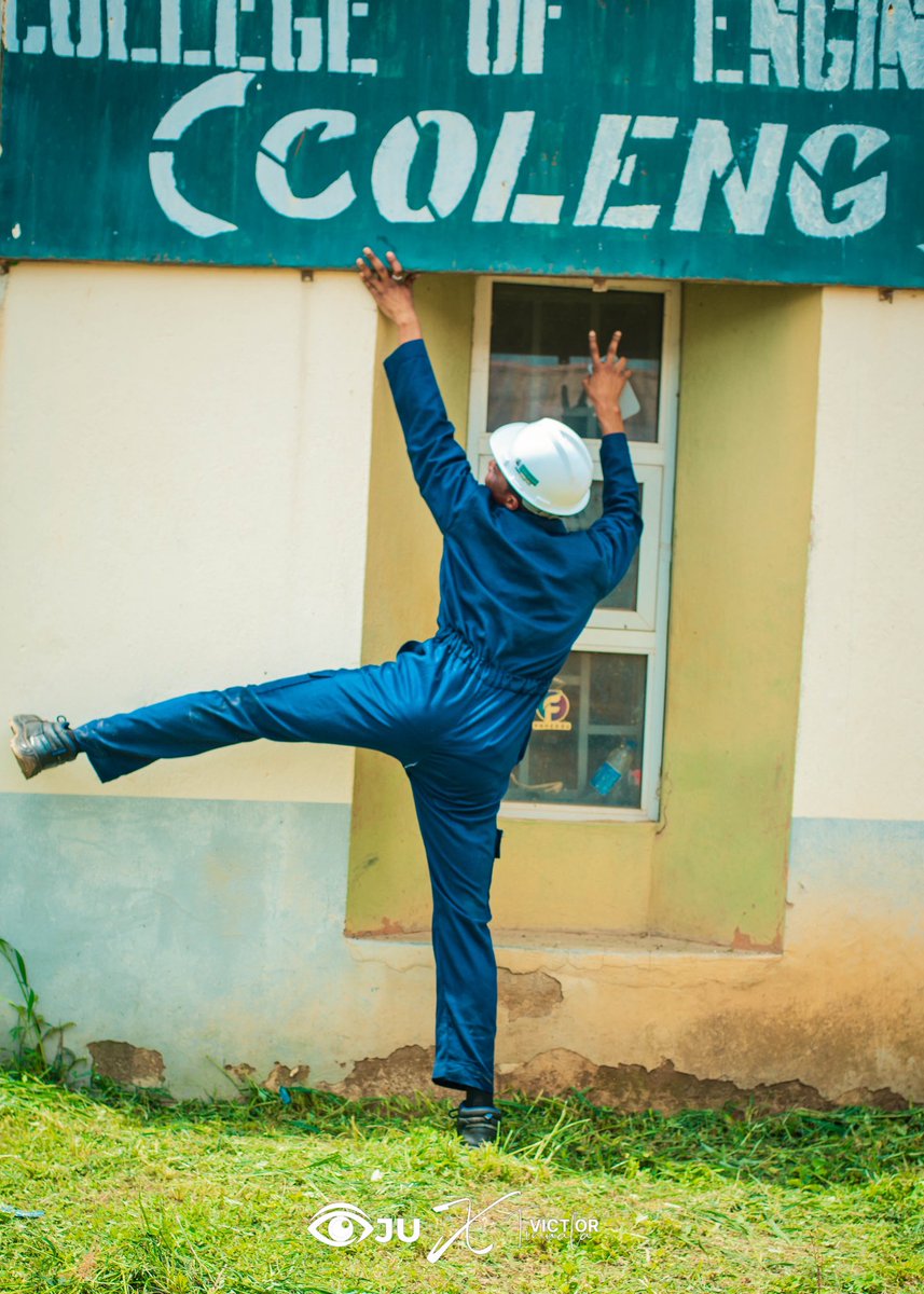 Tinuala_Victor_'s tweet photo. See as him dey do World Star gymnastics for SWEP field 🤸♂️🦺 Helmet say professional’, body language say ‘abeg no vex, He dey enjoy himself’ 😭📸 No be everybody go fit combine engineering with dis kain flexibility, na packaged talent be dis o! #SWEP2026 #BushToBlueprint #COLENG29 https://t.co/60tcGOy8cu