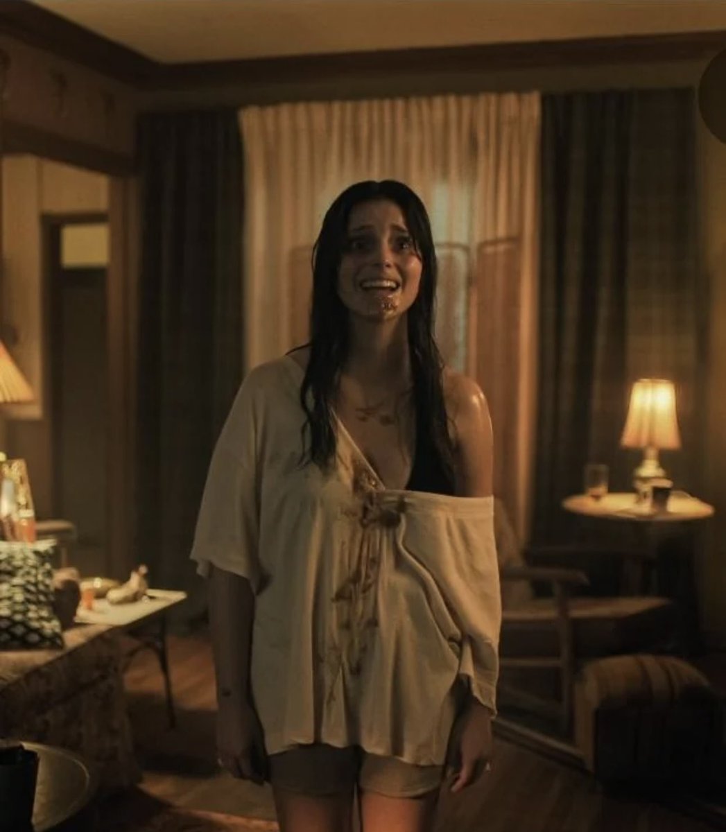 Daykerpriest's tweet photo. This is one of the most heartbreaking scenes in #obsession because it proves there’s no redemption for Bear.

He comes home and finds her pale, drenched in sweat and covered head to toe in her own bodily fluids.

Even if he genuinely believed she was the “real” Nikki, his first reaction wasn’t fear or concern. It was: “Nikki, we talked about this!!”

She was visibly suffering, yet all he cared about was getting her to “be Nikki” again.

He didn’t care about her well-being. He didn’t even care about the body he claimed to love. He just wanted her to keep performing the version of Nikki that made him comfortable.

For me, that’s even more disturbing than the SA scene.