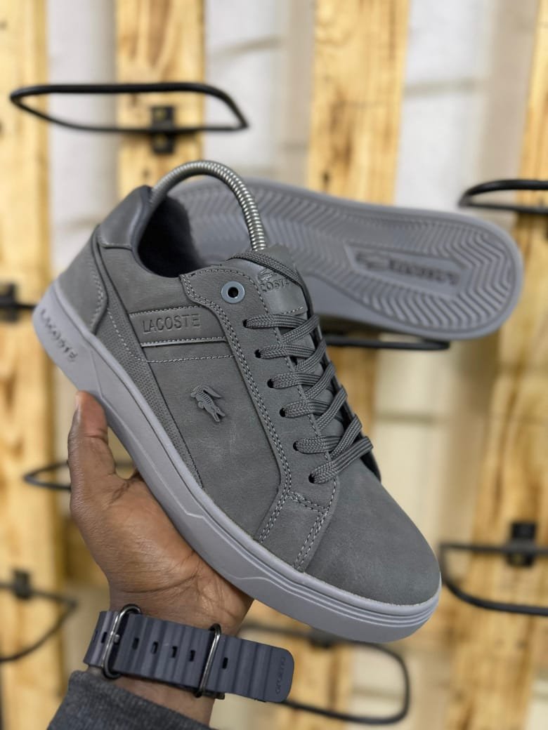 kinuthia_lan's tweet photo. 🔥 Lacoste Casual Shoes now available!
👟 Sizes 40–45 (Normal fitting)
💰 KSh 2,699
🚚 Countrywide delivery 🇰🇪
Quality, comfort & style at an unbeatable price.
📲 Order Now
On WhatsApp: https://t.co/dXeuX9MzJl
#RenvaraHub254 #Timberland #CasualShoes #Kenya https://t.co/QOOogE3iqT