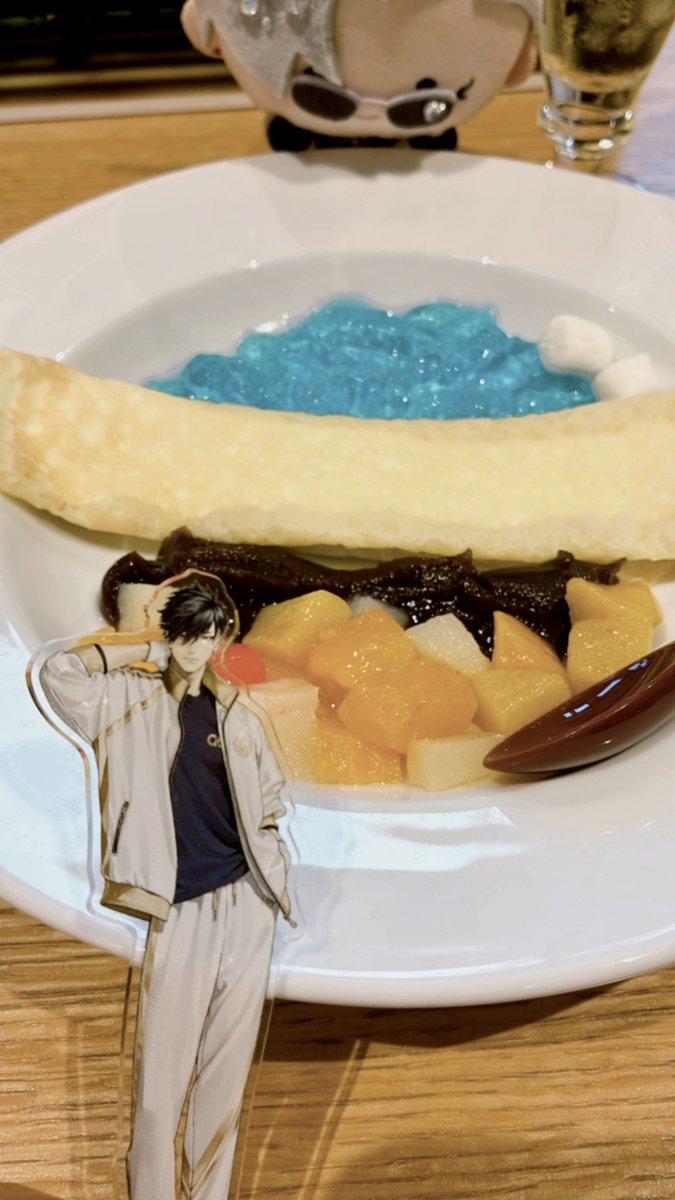 enjoymm_'s tweet photo. いってきました🐣🍋かわいかった！
海辺のクレープのゼリーがさっぱりしてて
あんこも甘すぎなくて美味しかった〜！
隣のお姉さんが譲ってくださったおちょも🥹🫶🏾

#万屋かふぇ https://t.co/PI6RNoqX2c