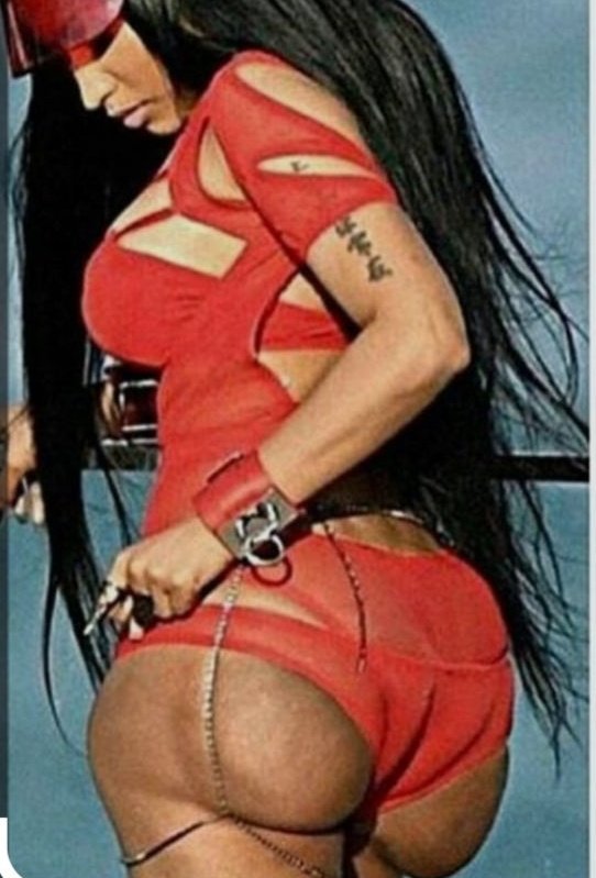 thugboy134's tweet photo. @NOAHNO111 @ChuckySwift This ugli clown  bitch nicki is on the surgery table 😭😭 https://t.co/sxBhN83URn