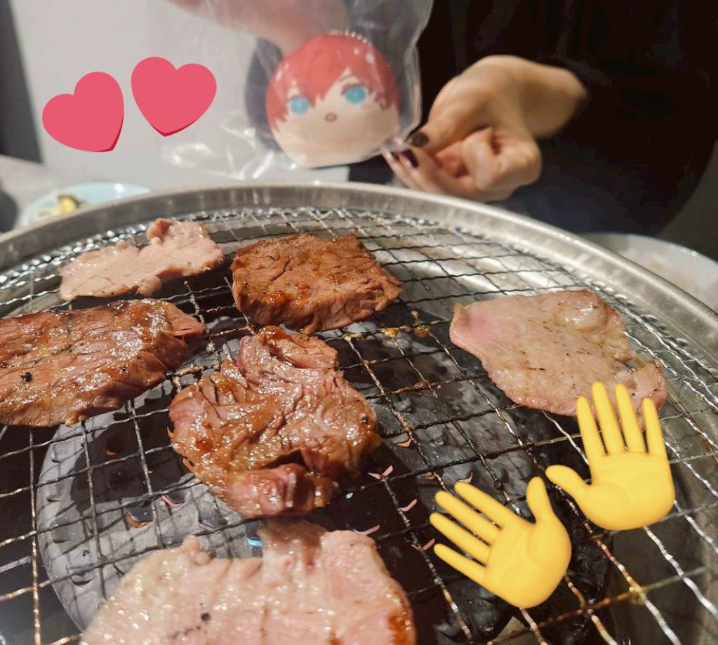 nanahoshi_02's tweet photo. 焼肉行ってきた‼️お腹いっぱい食べて、幸せ〜♪また行きたい‼️ https://t.co/cSpji4t0sO