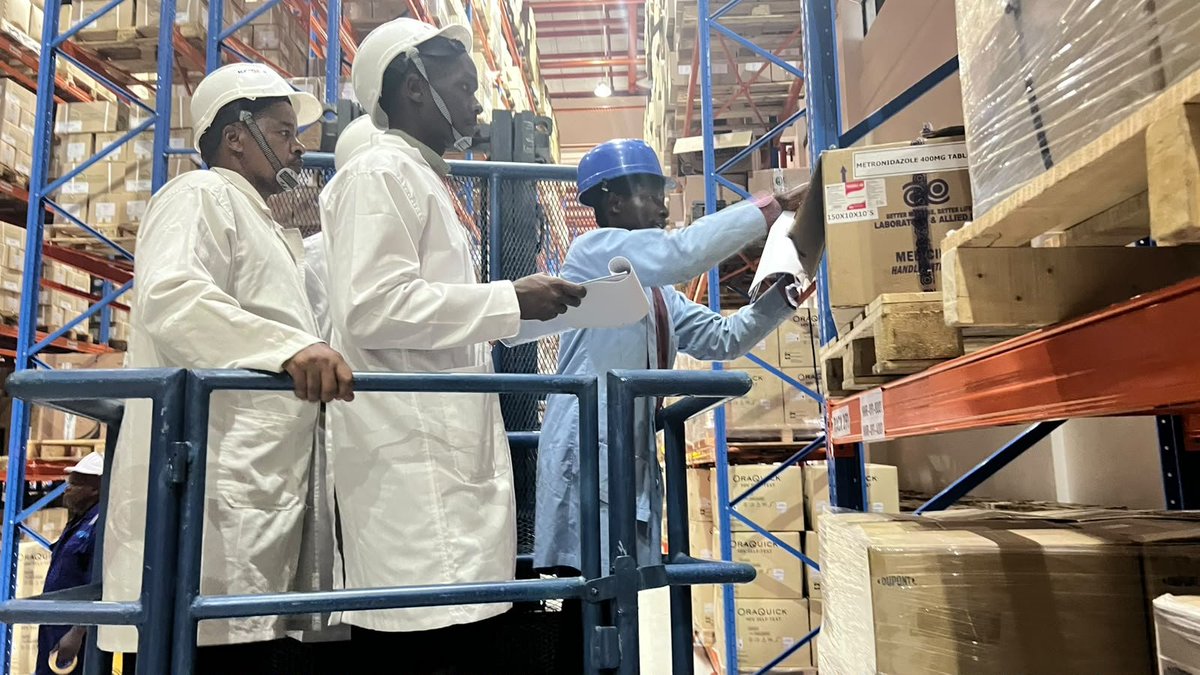 Kemsa_Kenya's tweet photo. We're committed to strengthening supply chain excellence one count at a time.

Every count matters.
Every product counts. 
Every record counts because every Kenyan counts.
#KEMSA #StockTake #Accountability #SupplyChain #Healthcare #Efficiency https://t.co/AsLWBXNSb4