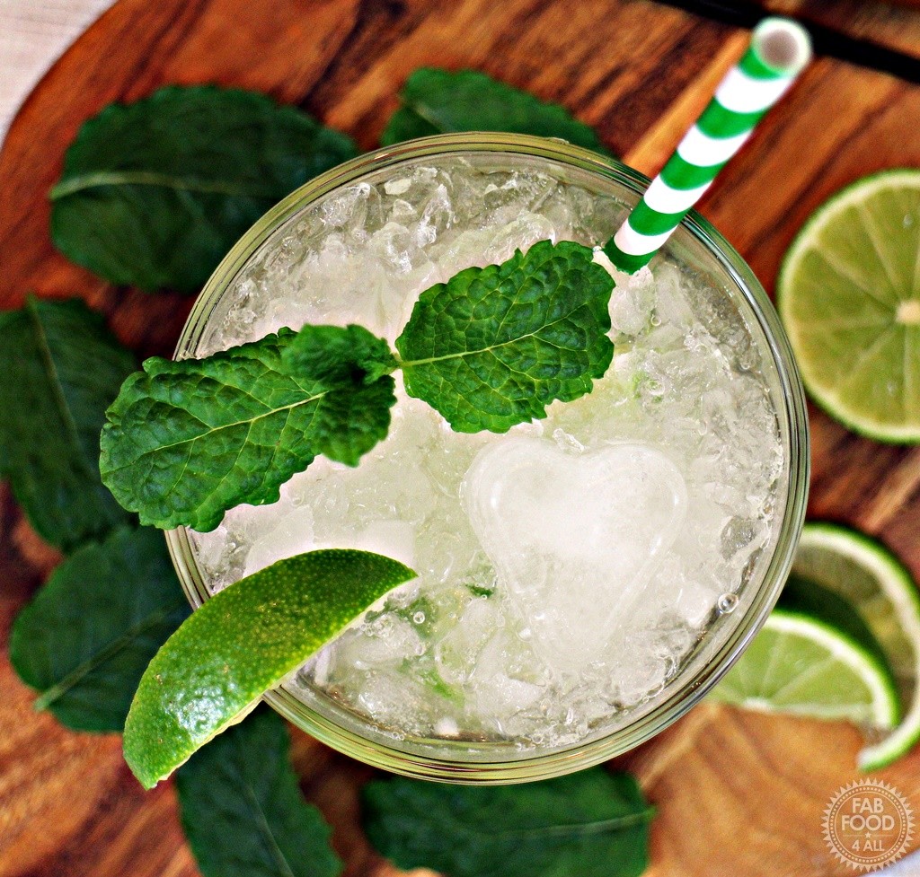 FabFood4All's tweet photo. Celebrate with a Virgin Mojito - a zesty blend of mint, lime juice, and soda water. Raise a glass to memorable moments! https://t.co/EMlLSgGaVv #MocktailHour #Cheers https://t.co/mrpQpyna8f