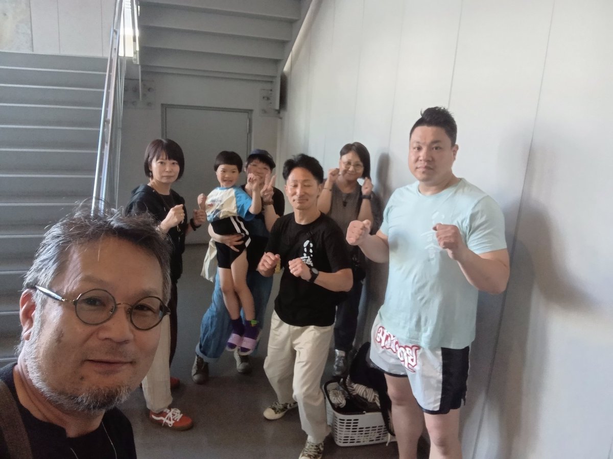 theeverred1's tweet photo. 2026.7.5
塩谷指導員のキックボクシングの試合が有るので午前中の仁誠會稽古はキッズ、一般部合同稽古として私が指導！
体験者を含めかなりの人数で驚き！
午後から塩谷指導員の試合
勝ち負け関係無く、今回の試合での目的は果たせたので◎😊
応援に来て頂いた鈴木先生、田中先生
有難う御座いました https://t.co/t8ST6JD6aI
