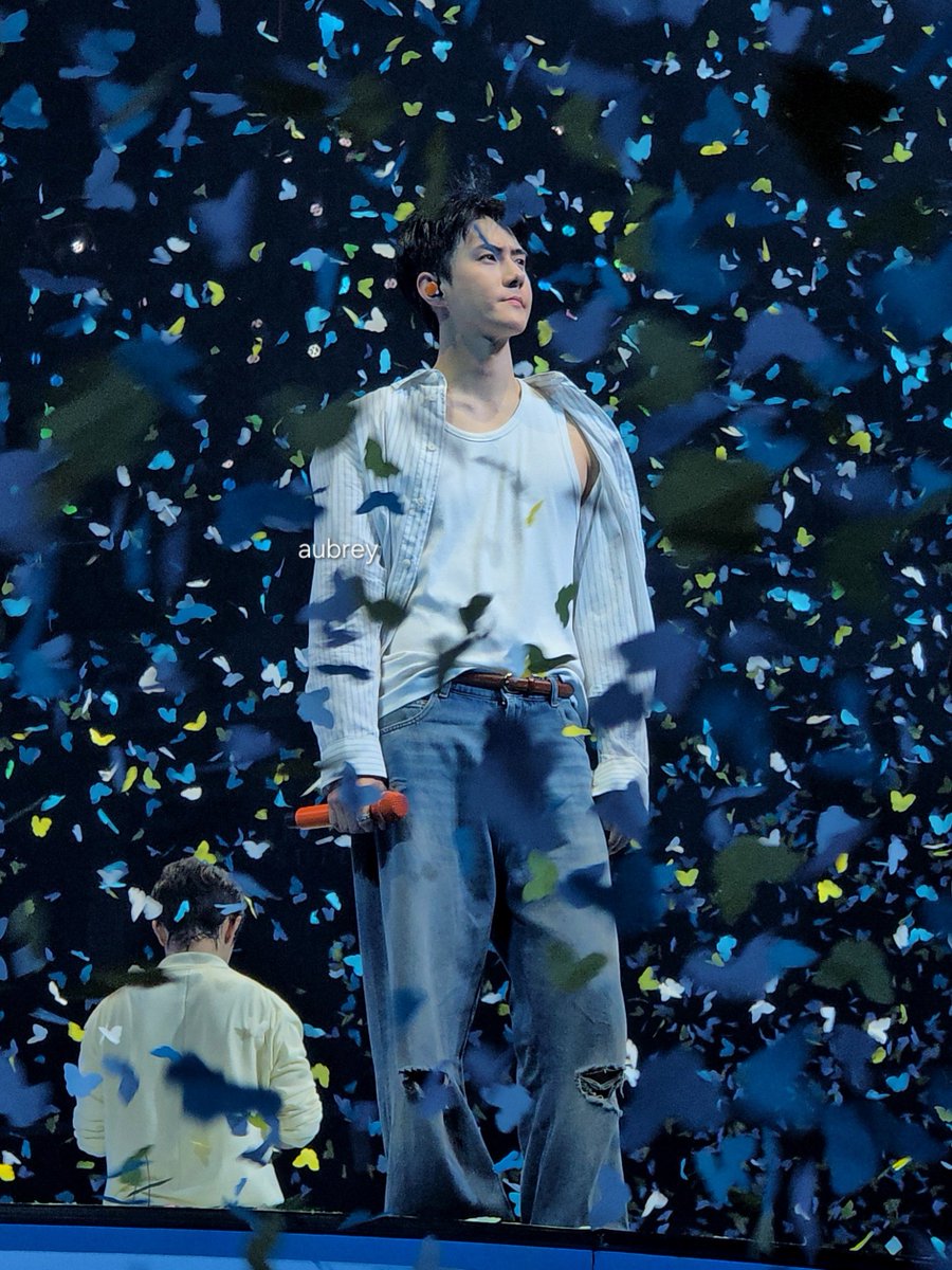 bbkyungsoo12's tweet photo. Face card never declines 😭 Sehun looks so angelic!!!

#EXhOrizonInManila
#엑소 #EXO @weareoneEXO https://t.co/rOAENRSEj2