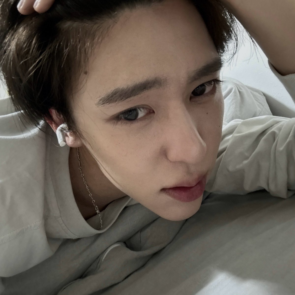 33Wup's tweet photo. 총각...살 좀 쪄... https://t.co/Xw6Ap7iruO