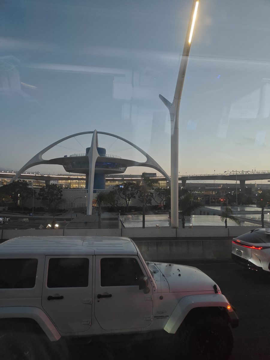 beats_go's tweet photo. I will put up a thread of post woth pictures and thoughts about #hololiveserendipity . The ride was bumpy here and there, but overall had a blast with everyone. I'm having my last brekky before going back home. BAU BAU!
#ruffians #fuwamoco https://t.co/fKm63Qq6Z3