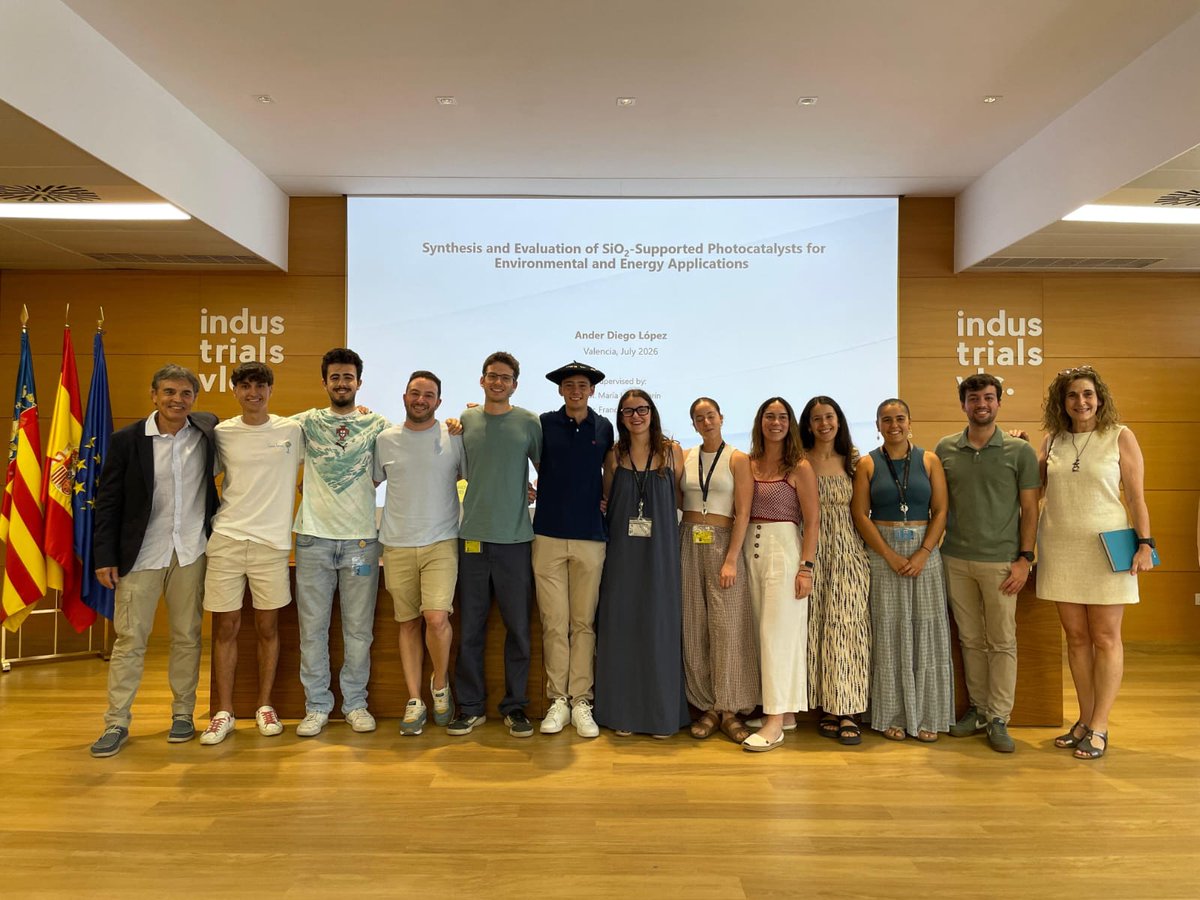 PAMA_UPVCSIC's tweet photo. 🎓 Congratulations to our colleague Ander Diego López on successfully defending his PhD thesis, "Synthesis and Evaluation of SiO2-Supported Photocatalysts for Environmental and Energy Applications" and being awarded the distinction of Cum Laude! 👏 Wishing you all the best! https://t.co/4dJYn74M6g
