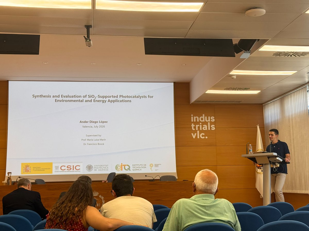 PAMA_UPVCSIC's tweet photo. 🎓 Congratulations to our colleague Ander Diego López on successfully defending his PhD thesis, "Synthesis and Evaluation of SiO2-Supported Photocatalysts for Environmental and Energy Applications" and being awarded the distinction of Cum Laude! 👏 Wishing you all the best! https://t.co/4dJYn74M6g