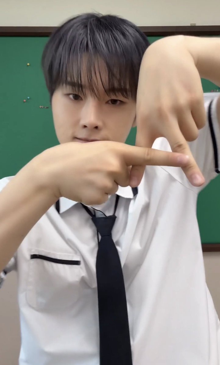 withon0114's tweet photo. 뎡수 치즈스틱이 너무 커여움!! https://t.co/iLj26KtuU3
