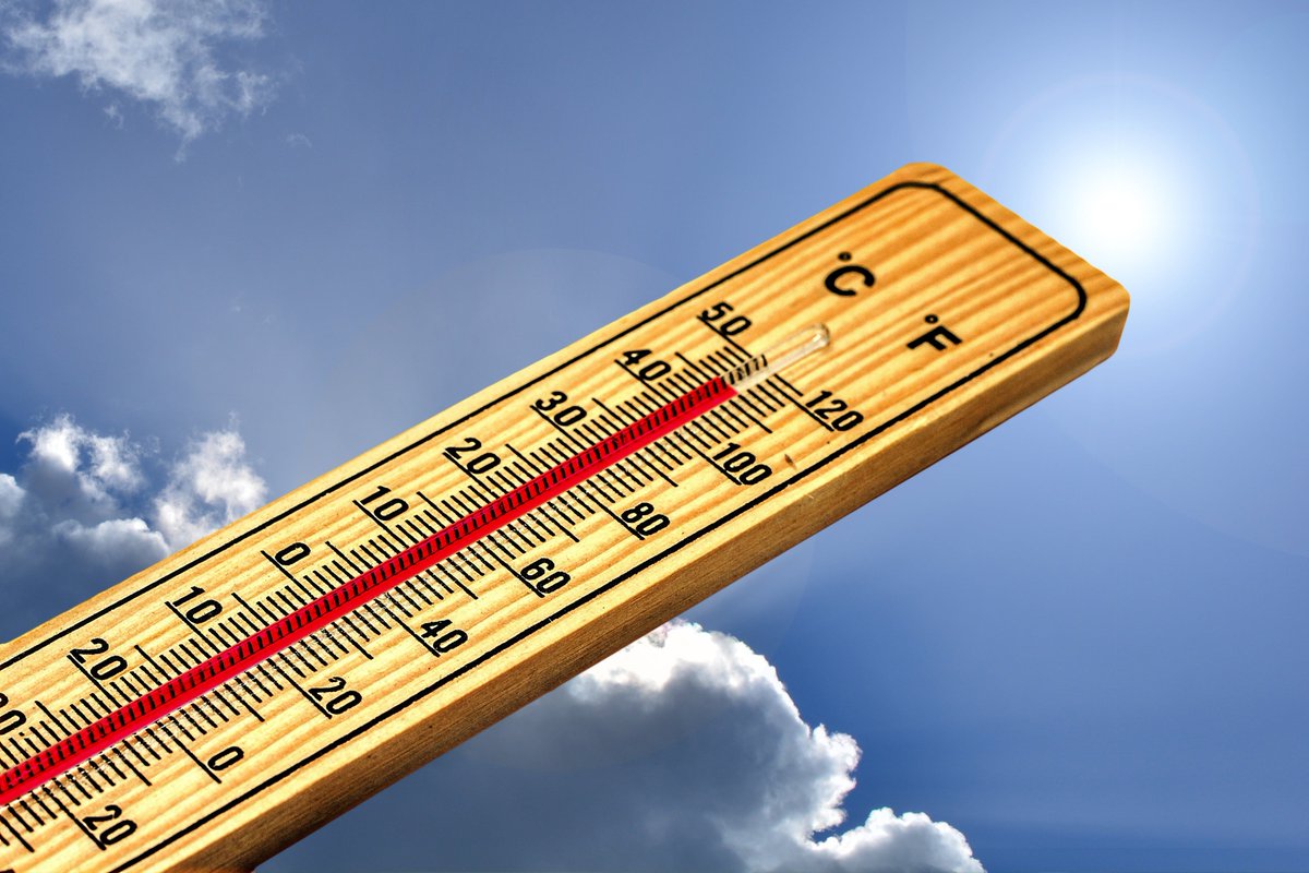 emergenciescat's tweet photo. ⚠️ Molta precaució els propers dies per les temperatures de rècord i el risc extrem d'incendi forestal

✅ Es preveuen temperatures superiors als 40 graus a gran part de Catalunya

Més ℹ️ https://t.co/mhbPDLziEJ

 #INFOCAT #PROCICAT calor https://t.co/j1serGyUgJ