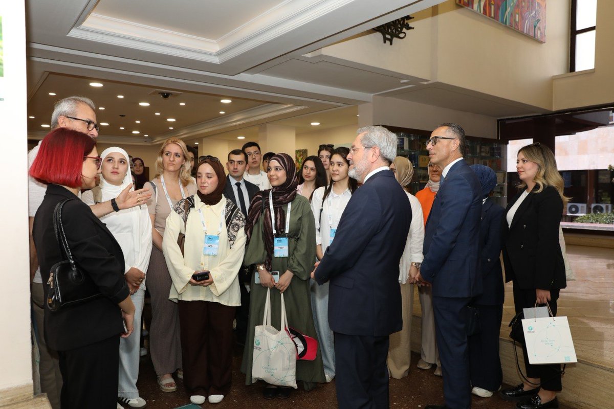 necdetunuvar's tweet photo. Ankara Üniversitesi TÖMER [@AnkaraUnivTOMER] ve Yunus Emre Enstitüsü [@yeeorgtr] iş birliğinde gerçekleştirilen Türkoloji 2026 Yaz Okulu kapsamında 18 farklı ülkeden (Azerbaycan, Bosna Hersek, Bulgaristan, Cezayir, Güney Kore, Gürcistan, Irak, İtalya, Kazakistan, Kosova, Lübnan, Mısır, Özbekistan, Polonya, Rusya, Sırbistan, Ukrayna, Ürdün) gelen 39 öğrenci ile bir araya geldik.  
Öğrencilerle sohbet ederek gelecek planları hakkında konuştuk.