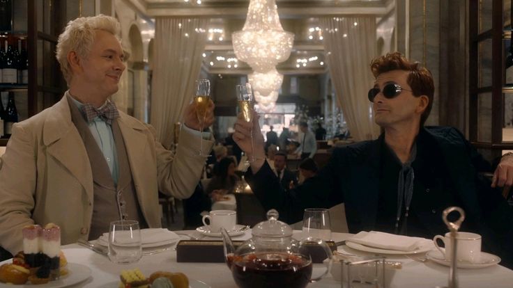th3nightingales's tweet photo. Professionals at going on dates https://t.co/V31SyhqLF1