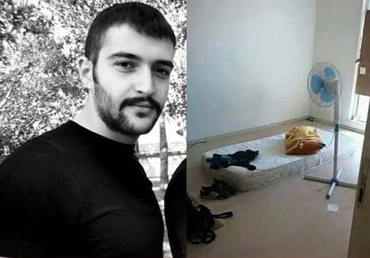 SiiYef's tweet photo. @Beytokololu @Haber Aşağıdaki resme iyi bak OE. Resimde daha ilk maaşını alamadan şehit olan 26 günlük polis memuru Hüseyin Paça'nın yatağı var.

Senin gibi OE'ler, oturdukları sıcak evlerinde "parayı ATM'den topluyorlar" yazabilsin diye şehit olmadı Hüseyin kardeşimiz. 

Hepiniz bir gün!! https://t.co/ff0crDYwpV