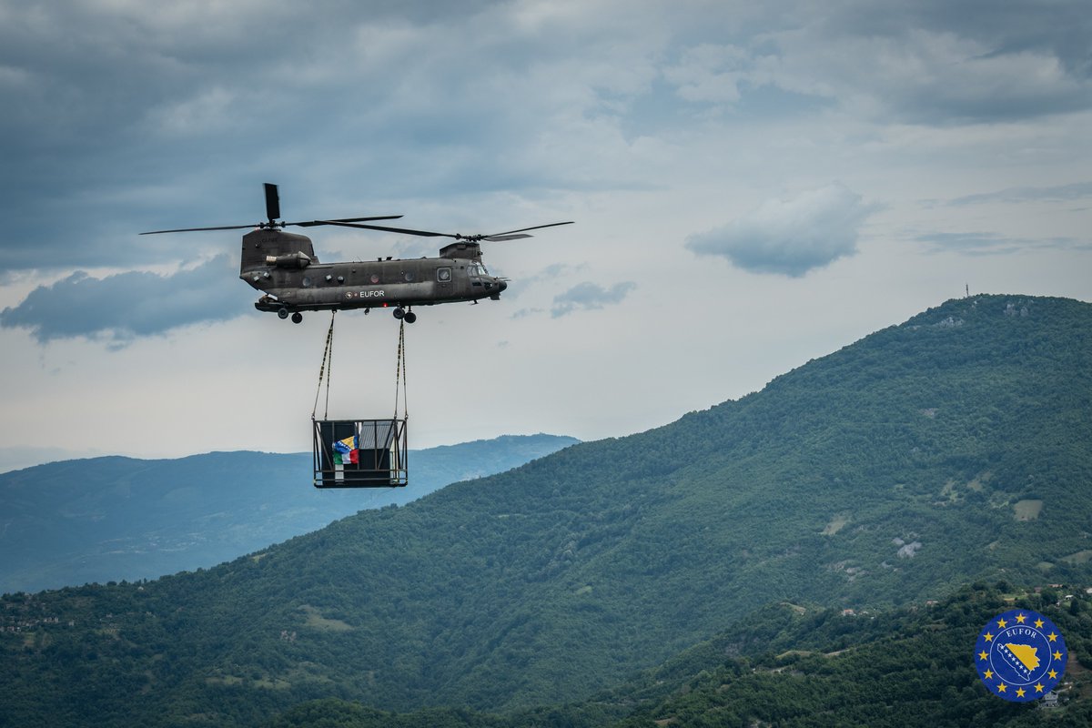 euforbih's tweet photo. EUFOR’s Aviation Detachment successfully completed Operation Arx Alpina, using a CH-47 Chinook to install a new mountain bivouac on Mount Prenj in cooperation with the Jablanica Mountain Rescue Service.
https://t.co/uQCdYHfojg https://t.co/eiYjzg3ujC