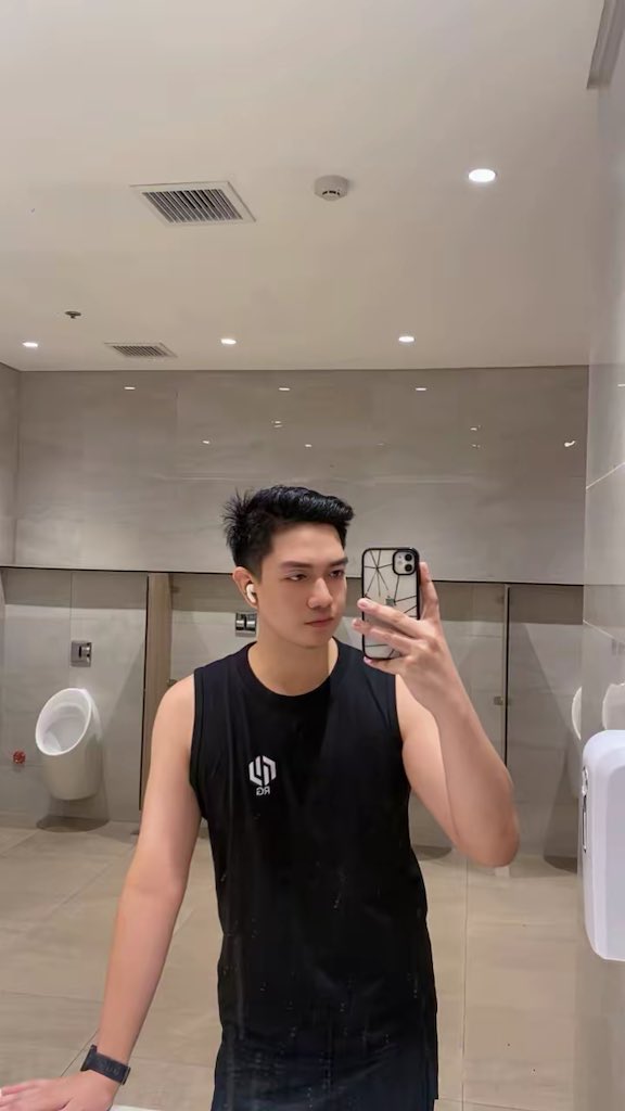 Angelmac27's tweet photo. Lets be friends 💦 https://t.co/YdIyXYm3Jk