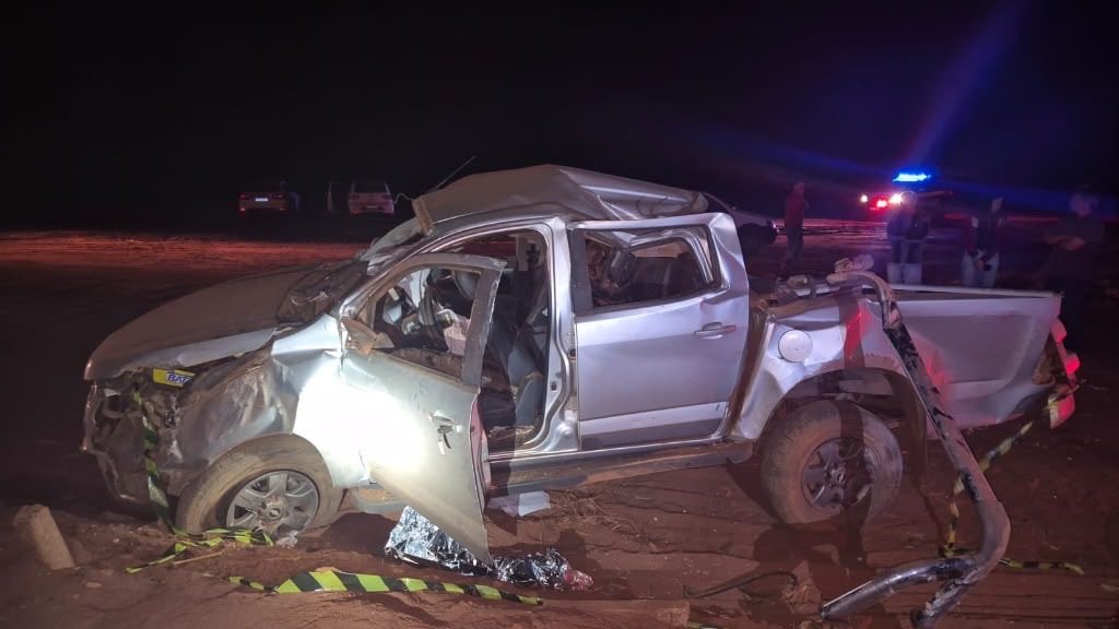 CBNGoiania's tweet photo. PRF registra três mortes em acidentes nas rodovias federais em Goiás neste fim de semana ==> https://t.co/EXygUTZHDt #NoArNaCBN #CBNGoiânia #acidente #PRF #mortes https://t.co/PkHSOZ3UDs