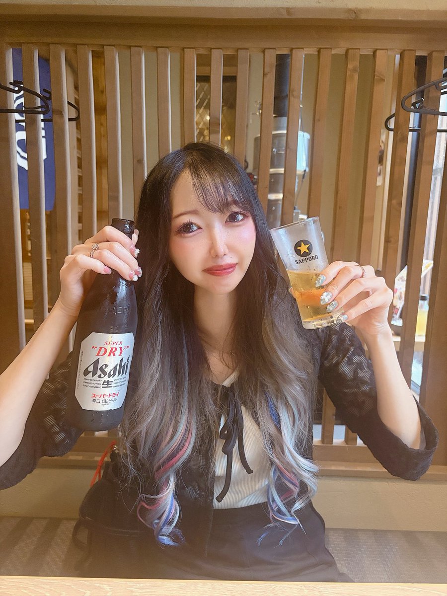 mmmmmmiooo's tweet photo. 本日またひとつ歳を重ねました👏🏻
数年前まで誕生日嫌だったけど、ある程度の年齢になると普通にお祝い嬉しい🎂
人の金で食う肉うめえなあ🍖💞
歳を重ねた私もよろしくお願いします🙇‍♀️ https://t.co/vYSDCxfXg4