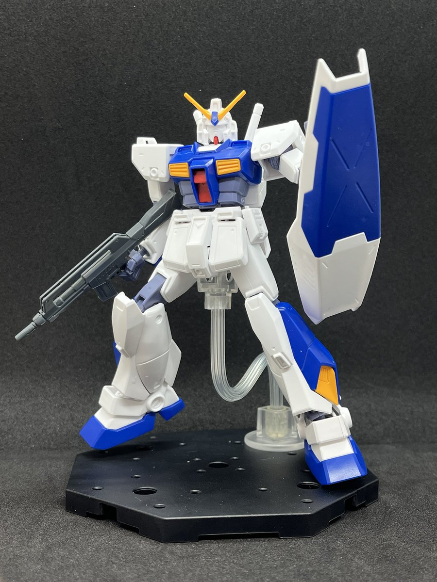 evoaniki's tweet photo. HGUC NT-1 パチ組み。
2004年のキットなので可動範囲はお察しだけど、良好なスタイル組みやすい良キットだと思う。

ただ、2017年発売キットのベースになったとなれば、そりゃ不評だったろうな、と感じるｗ https://t.co/RUug0DlZzb