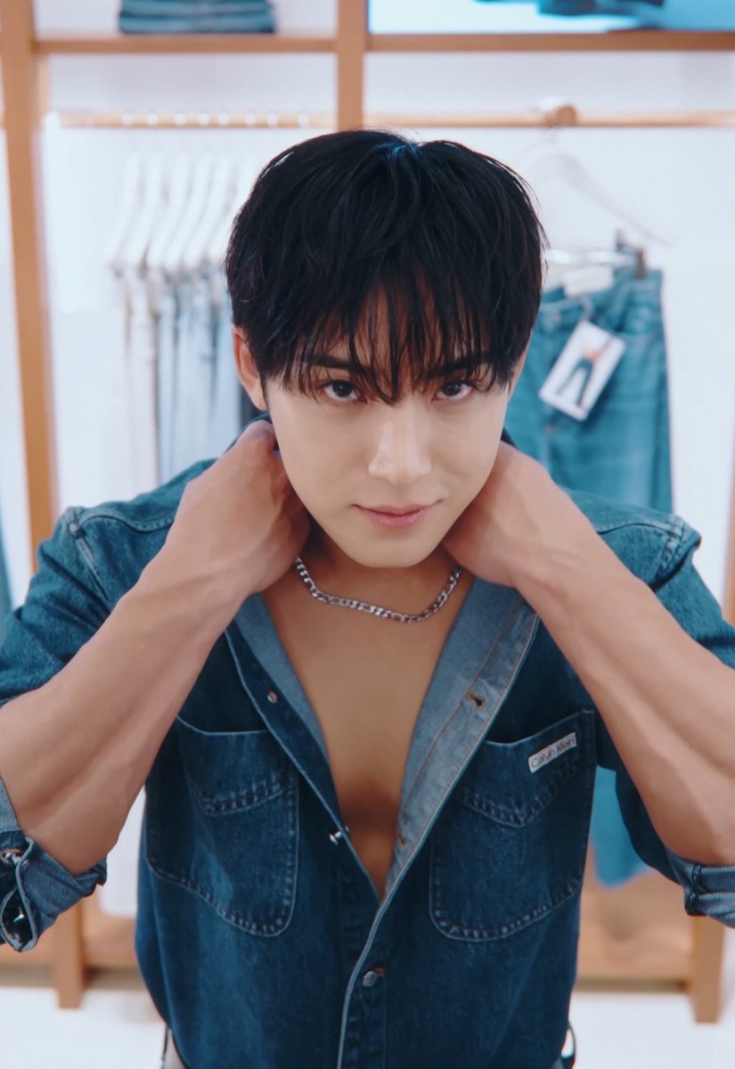 gyumin997's tweet photo. OMG 🥵🫠 https://t.co/hA6VMwZ7eq