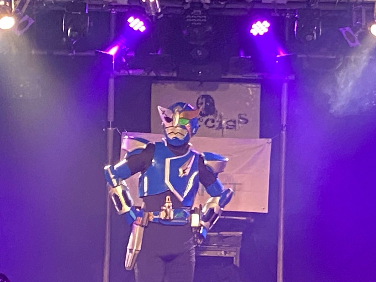 MrJ_MoziPro922's tweet photo. 昨日行われました
【TARSTヒーローtheLIVEin浦和ナルシス】に
来ていただいた皆様、出演者の皆様、
ありがとうございました✨
文房記甲ファルべEP6を公演致しました！

お写真等ありましたら
#文字神Project ←こちら貼って頂きますと
私が反応しに向かいますので
よろしくお願い致します📸 https://t.co/MOC2PZjH7E
