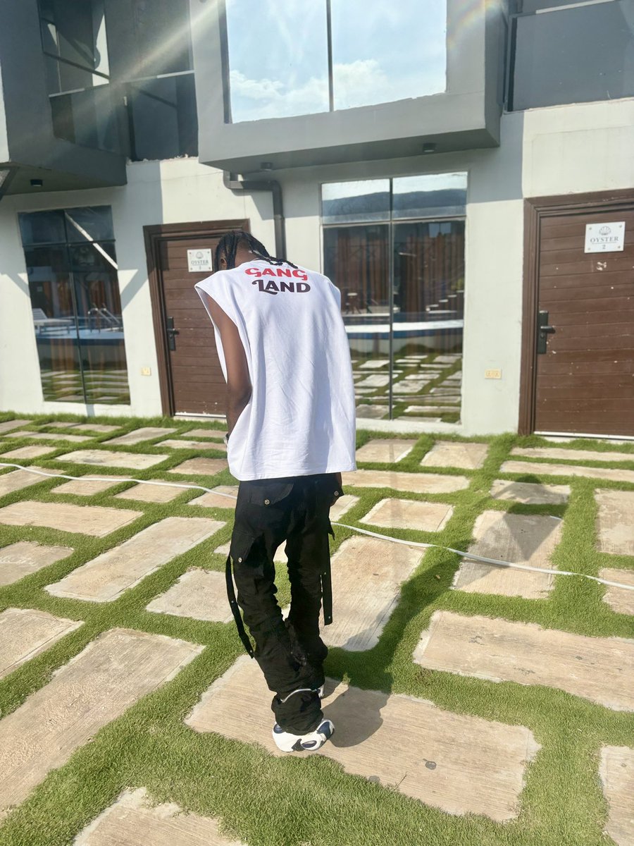 BAGBWOY_'s tweet photo. THE VOICE 🤴 💫 

NEW MUSIC SOON

#voiceofnaijadrill https://t.co/JIw961WprB