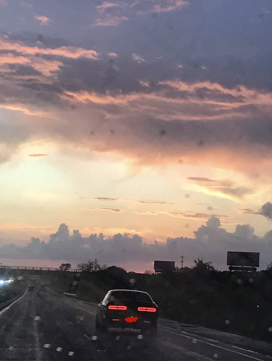 KohruSensei's tweet photo. My favorite kind of sky-
From a roadtrip in 2019😵‍💫 https://t.co/0838hVdUGq