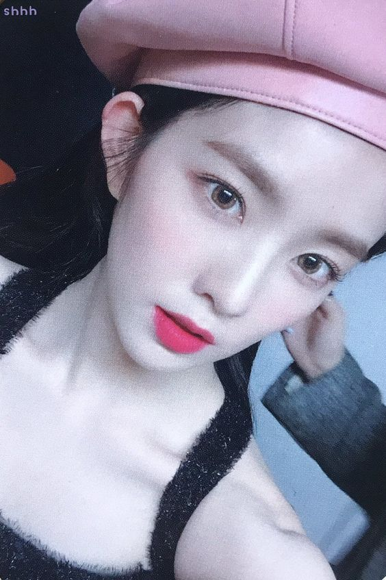 hyunssmolhandss's tweet photo. ASK HER https://t.co/dUB5e3TwDs