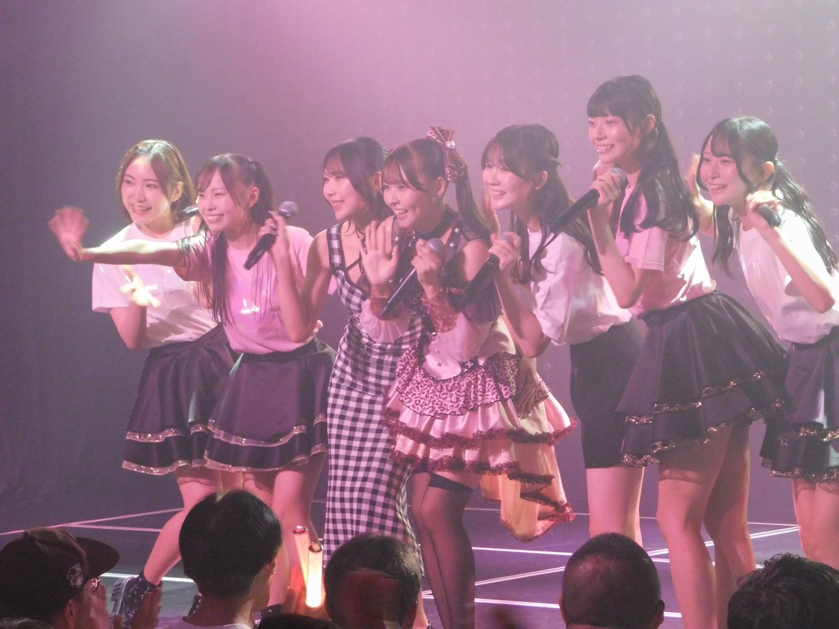 nmb48_official's tweet photo. 【青春！#恋のDestination公演 】
#西由真卒業公演🎓

いつだって元気いっぱいの大声ヒロイン、西🍜

劇場公演では2年連続でシアターの女神にランクイン！自分の好きな事に熱中し、神業を魅せる活躍は見る人の心を動かしてくれました❤️‍🔥

新たな道でも見たことのないステージを駆け抜けてください！卒業おめでとう🌸