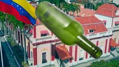 ermartinezd's tweet photo. Venezuela: ¿Vacío de poder o un Poder vacío?

Por Eduardo Martínez
Cuando el dinero se agotó, el poder quedó vacío. Fue una gestión gubernamental que no fue más allá de su gasto. Es una botella de poder que no tiene nada adentro. ¿Qué pasó? https://t.co/wjVkGrU721 https://t.co/gJtTCbbSHR