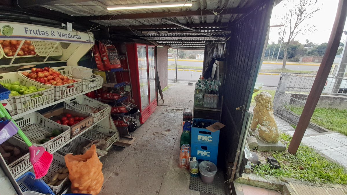 danielsaralegui's tweet photo. GRAN OPORTUNIDAD¡¡
SE VENDE AUTOSERVICE COMPLETO, FUNCIONANDO CON TODA LA MERCADERIA Y MAQUINARIA, POR JUBILACION¡¡¡
POR INFORMES AL 093 983 243 https://t.co/N578WcrpGL