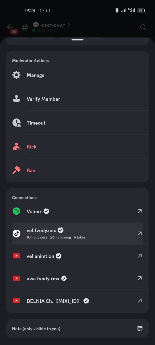 awaasaurus's tweet photo. Hi guys~
tolong hati2 sama orang ini yaa
vrara/velmix/vel.fvndy

namanya banyak banget pokonya
ada info dia masuk grup WA dan ngaku2 jadi aku.
sebelum ini juga dia pernah ketauan feed suara aku ke mesin AI, dan pake nama &amp; karakter aku di discord. ternyata tidak tobat gusy https://t.co/OBEPNHAtIB