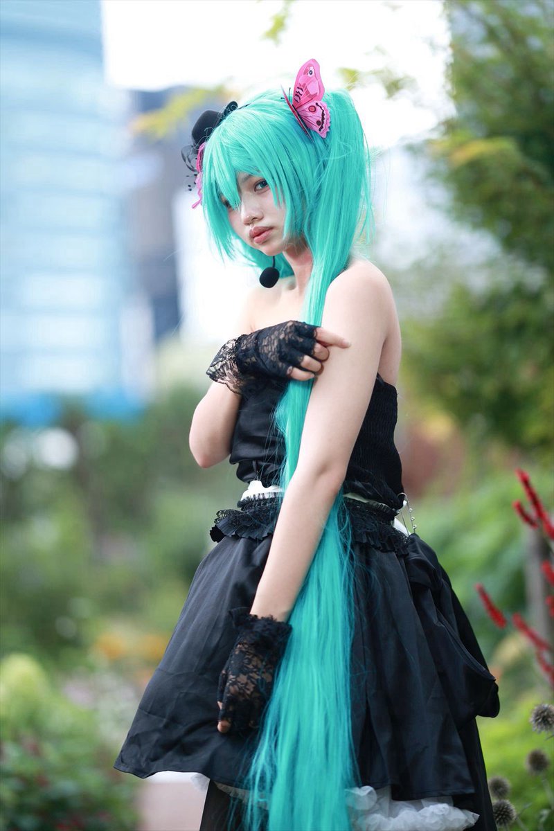 takara3d's tweet photo. cos 初音ミク

　　　　　　「尚更燃え上がるの。」 https://t.co/q2v1LAt8Nw