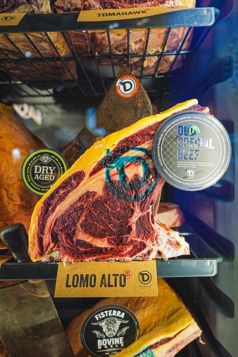 discarlux's tweet photo. Parte de nuestra joyería💎
This is @discarlux 🥩🔥

#calidad #origen #meat #premium https://t.co/N5qPJfsAcJ