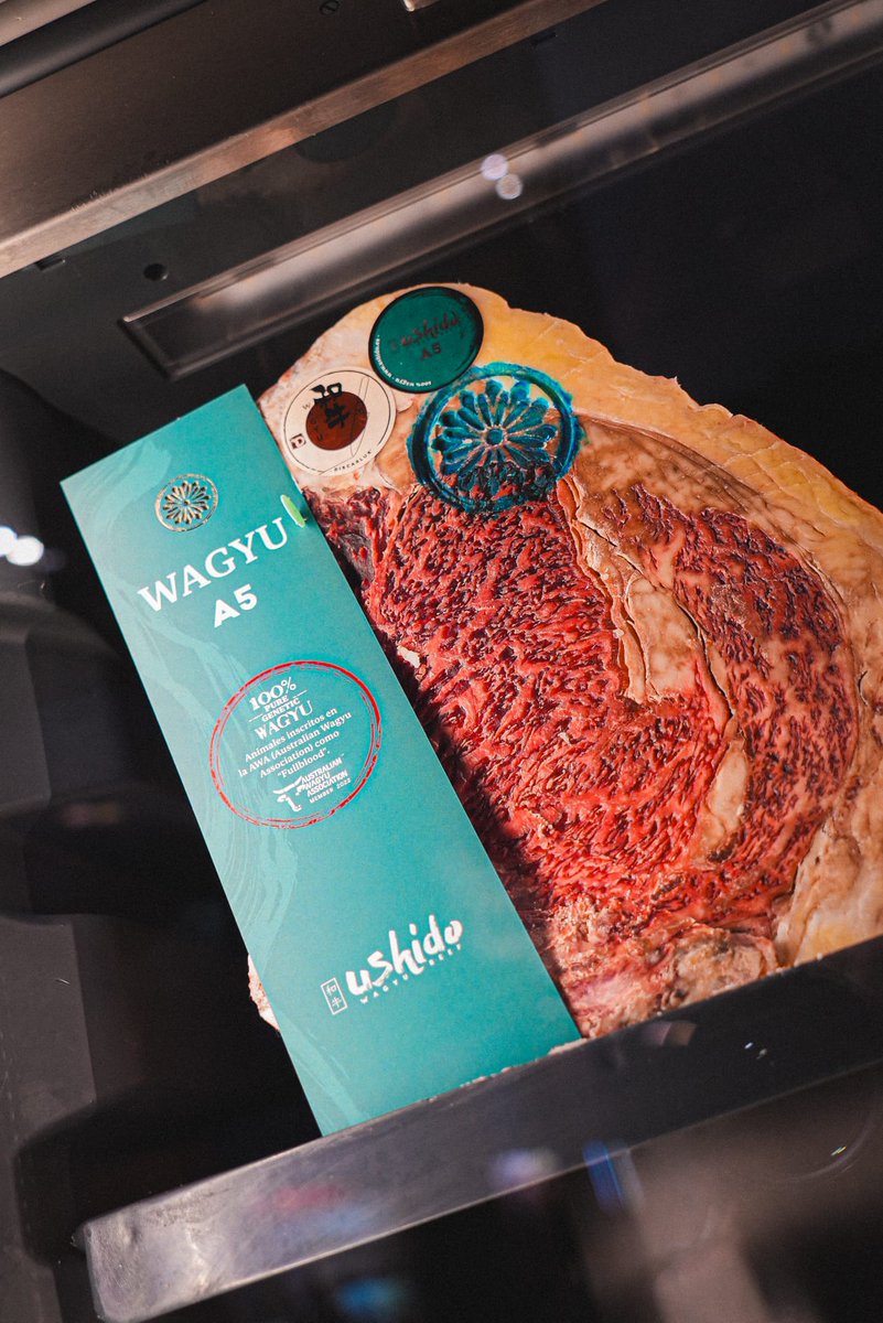 discarlux's tweet photo. Parte de nuestra joyería💎
This is @discarlux 🥩🔥

#calidad #origen #meat #premium https://t.co/N5qPJfsAcJ