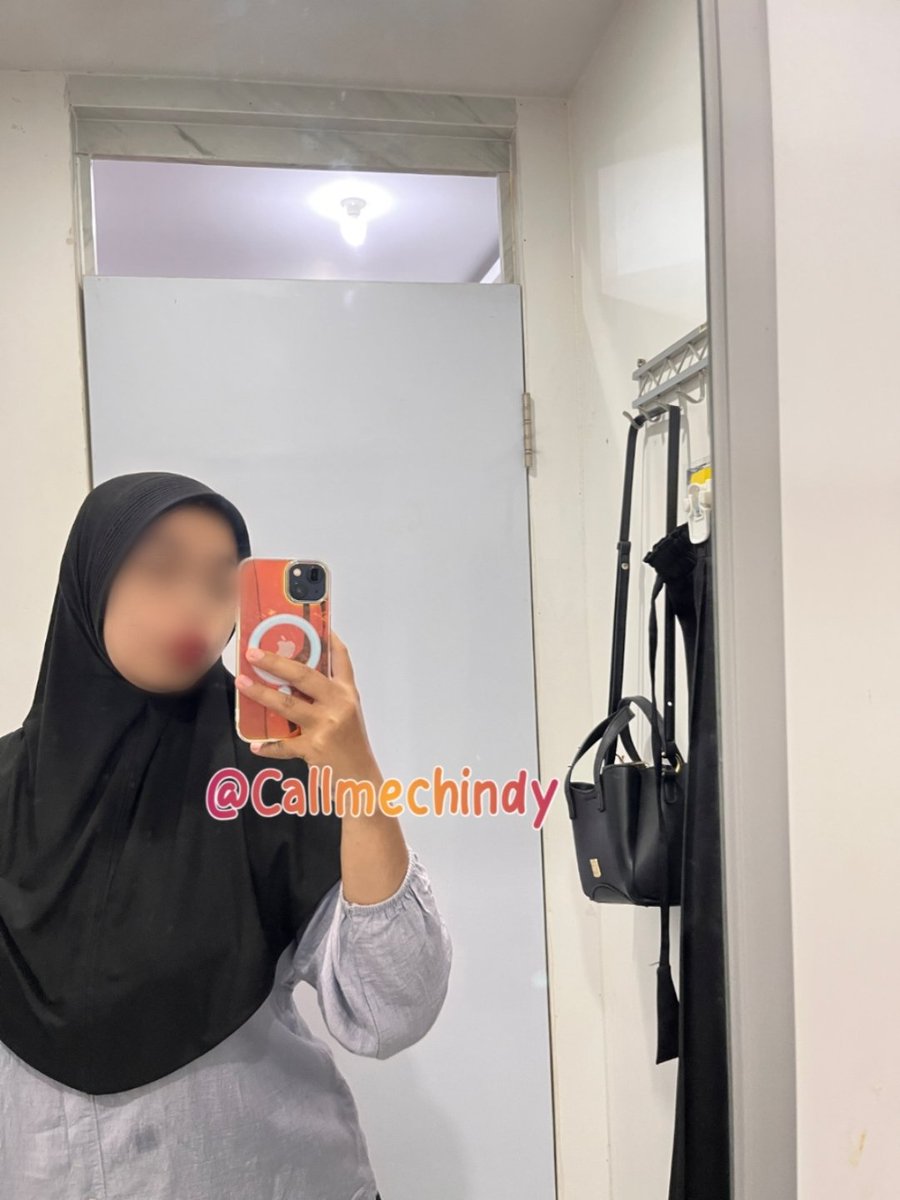 Callmechindy's tweet photo. Padahal lgi kerja,tapi aku sempatkan buat akun x dan esit foto sama vidio ku yang barusan ku up https://t.co/Ogmm8w1URN