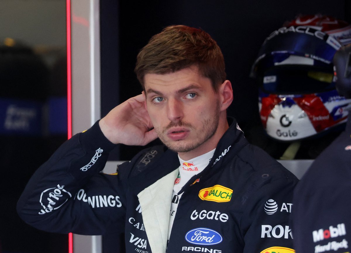 saribayrak's tweet photo. 🔸 Emeklilik kararı.
🔸 McLaren'a transferi.
🔸 Mercedes'e transferi.

Beklenen duyuru Max Verstappen için ise, sizce hangi karar açıklanacak? https://t.co/aaj7ycXdEO