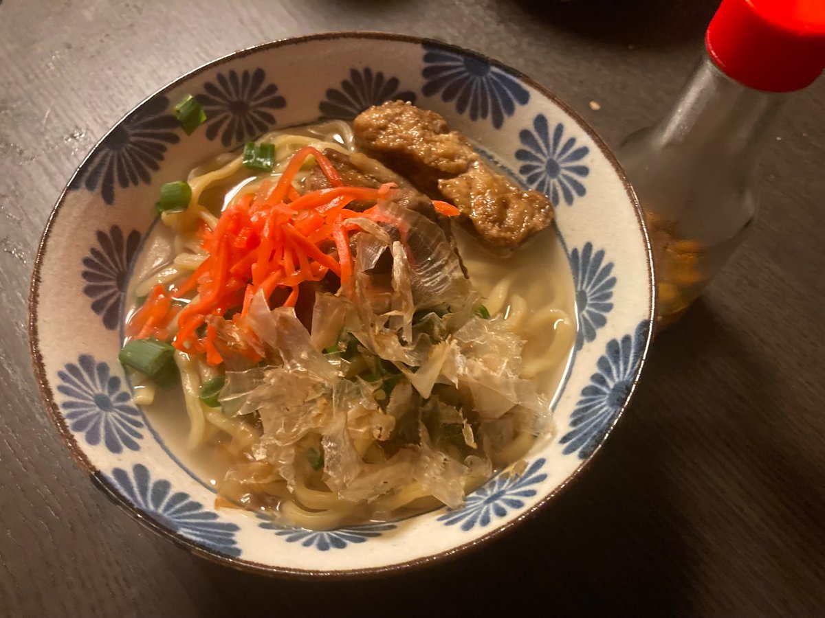ogata_meshi's tweet photo. 因みに夜は沖縄そば！ https://t.co/yVh5uK39Qt