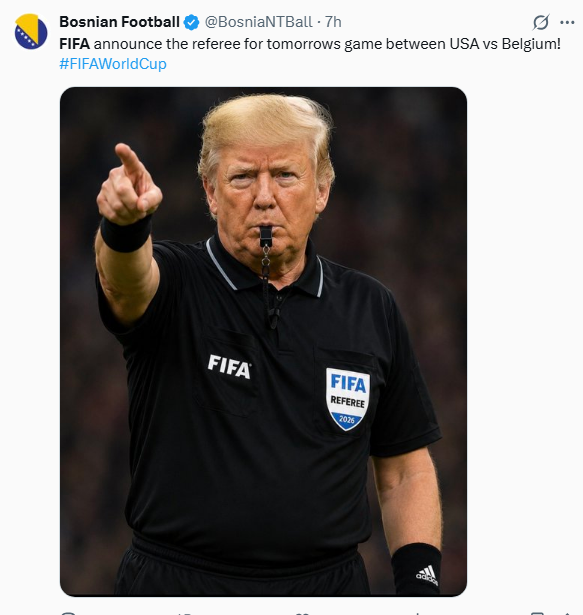 rtvimedia's tweet photo. «Звонок другу»: Трамп отменил красную карточку на ЧМ и расколол футбольный мир

Отмена дисквалификации лучшего форварда сборной США Фоларина Балогуна произошла после прямого звонка Дональда Трампа президенту FIFA Джанни Инфантино, с которым его связывают дружеские отношения. О телефонном разговоре с просьбой разрешить футболисту сыграть в матче с Бельгией сообщает New York Times, а также ряд спортивных журналистов. 

Ситуация мгновенно завирусилась в соцсетях, вызвав лавину мемов про «главный козырь» американцев. Пользователи постят картинки с Трампом и госсекретарем Рубио в судейской форме и шутят, что в правилах ЧМ-2026 появился новый пункт — «звонок из Белого дома».

Но мемами дело не ограничилось. В UEFA жестко отреагировали на случившившееся, официально заявив о «переходе красной черты». В европейском футбольном союзе назвали отмену дисквалификации беспрецедентным шагом и подчеркнули: автоматический пропуск матча после удаления с поля — это строгий регламент, а не тема для политических дискуссий.
