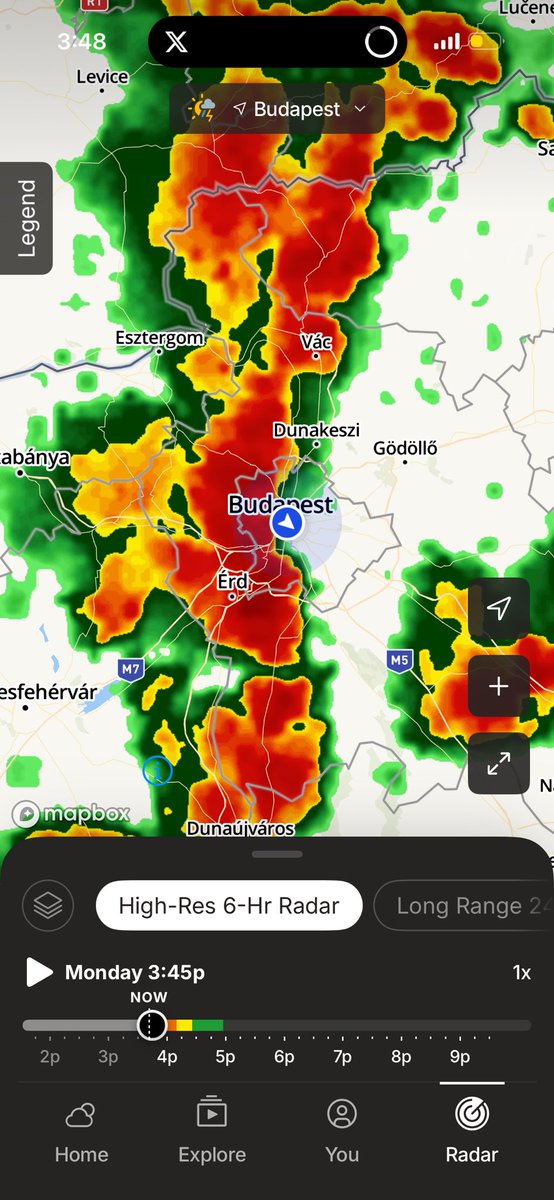 BenSpathWX's tweet photo. Strong thunderstorm rocks Budapest, Hungary 🇭🇺 

#europe #storm 
@wnywxguy @FXweather26823 @WeatherNation @wxbywilliams https://t.co/K09ZX1PVde